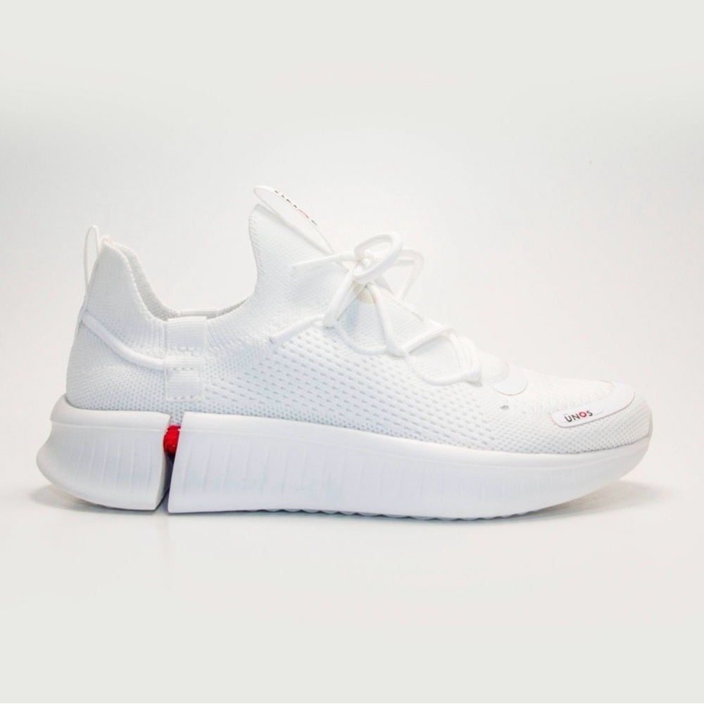 UNOS SZ Adult Sneakers (Men Sz 6.5-7.5 and Women’s Sz 8-9)